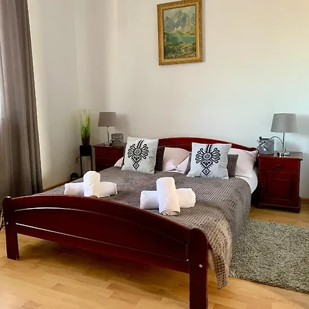 Quarto em Acomodações Particulares Goscinne U Wioli